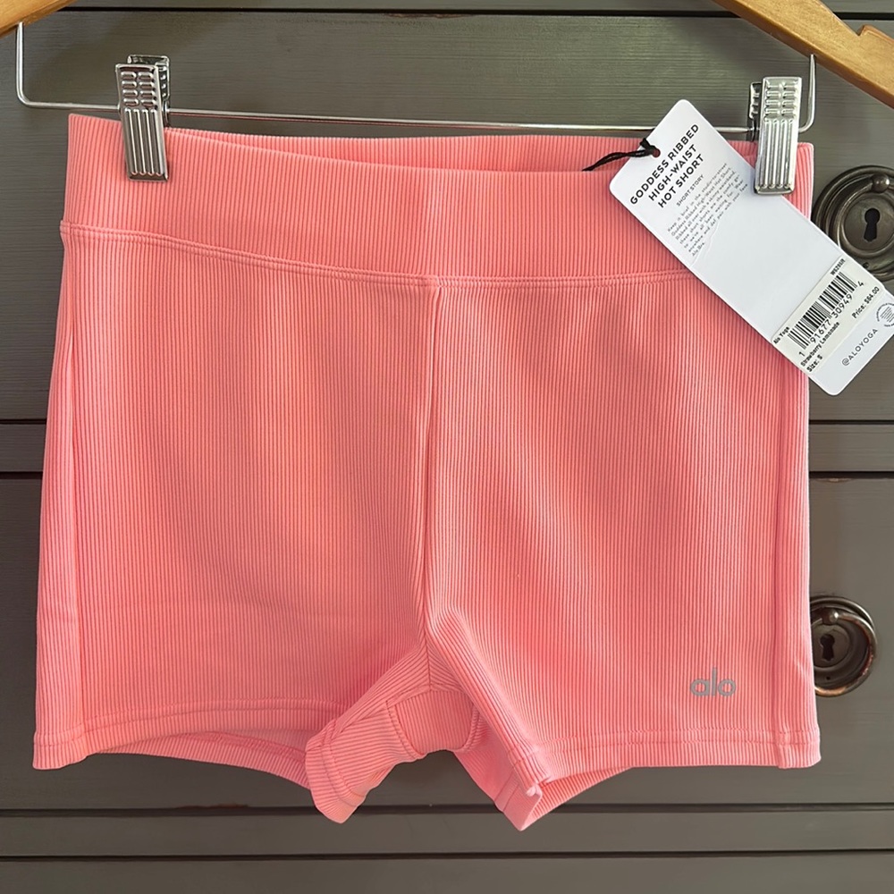 Alo goddess, ribbed, high waist, hot short